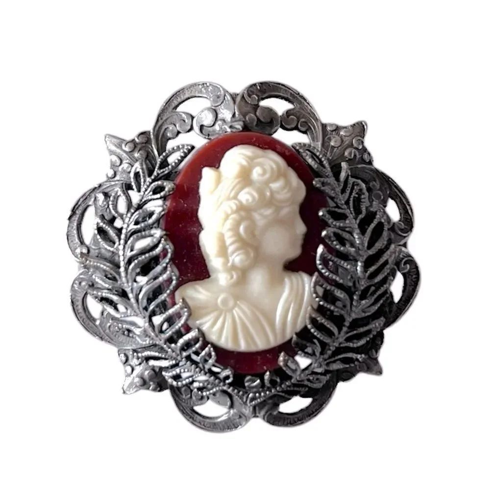 Vintage Ornate Filigree Framed Cameo Brooch